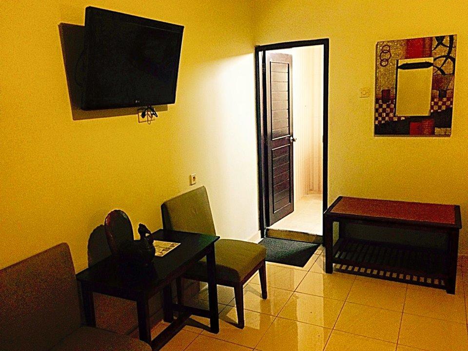 Hotel Sentral Pabean Buleleng Extérieur photo